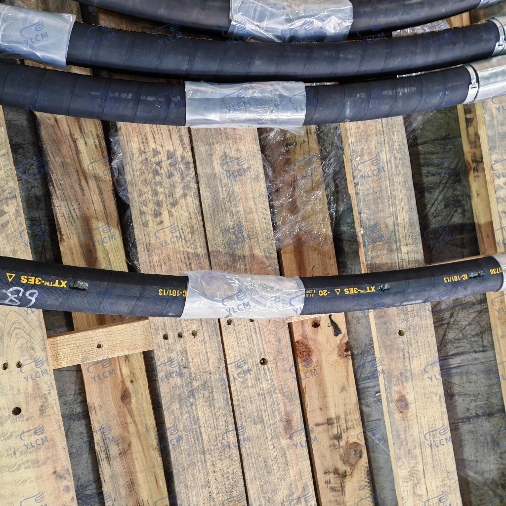 Hoses for Caterpillar