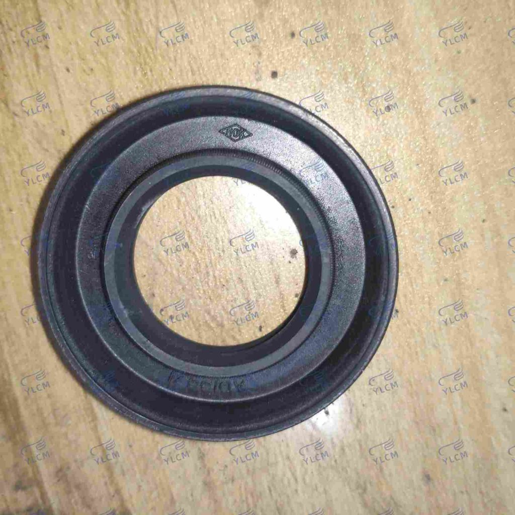 Oil Seal for Komatsu 07012-40025 (2)