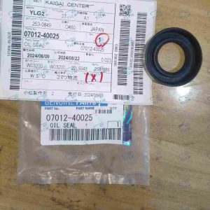 07012-40025 Oil Seal for Komatsu S6D125-1