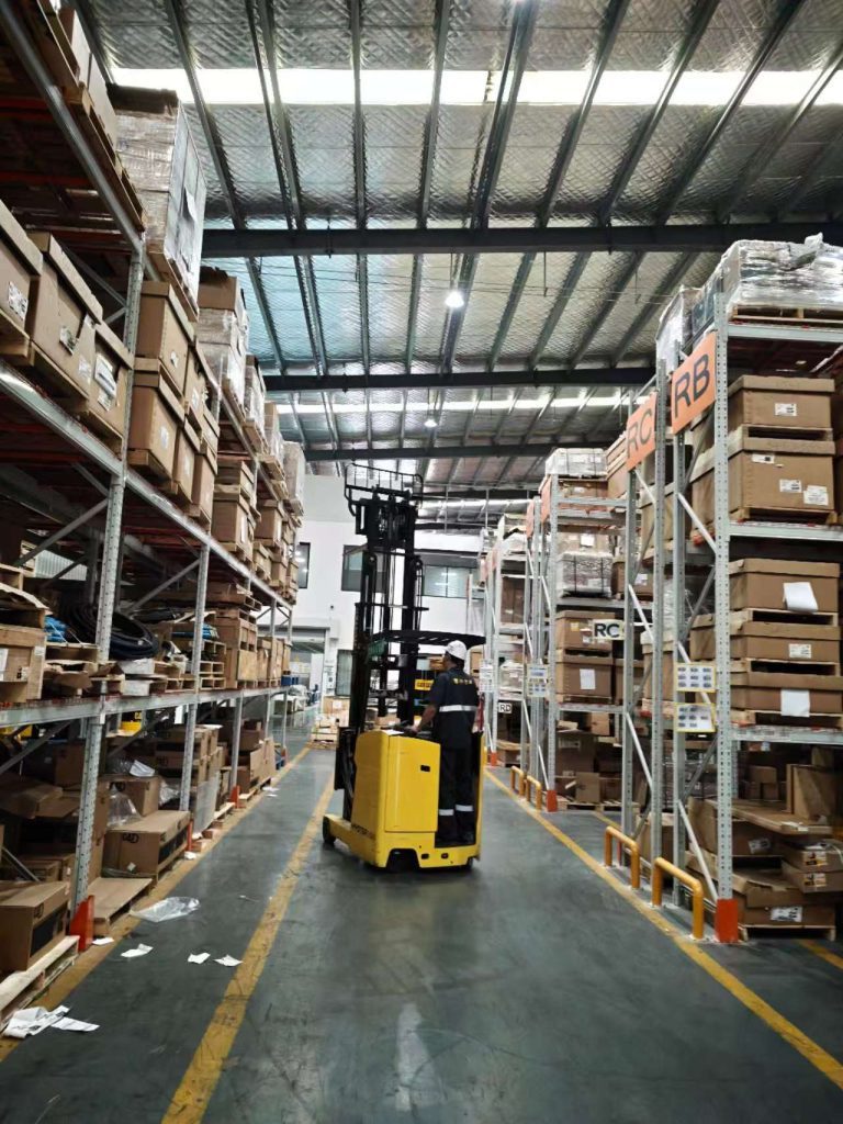 Caterpillar Mini Excavator Parts: Genuine or Aftermarket Guide