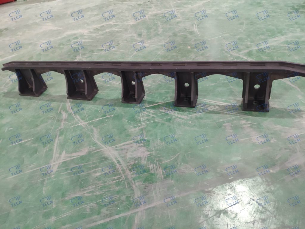 57563165 (3)